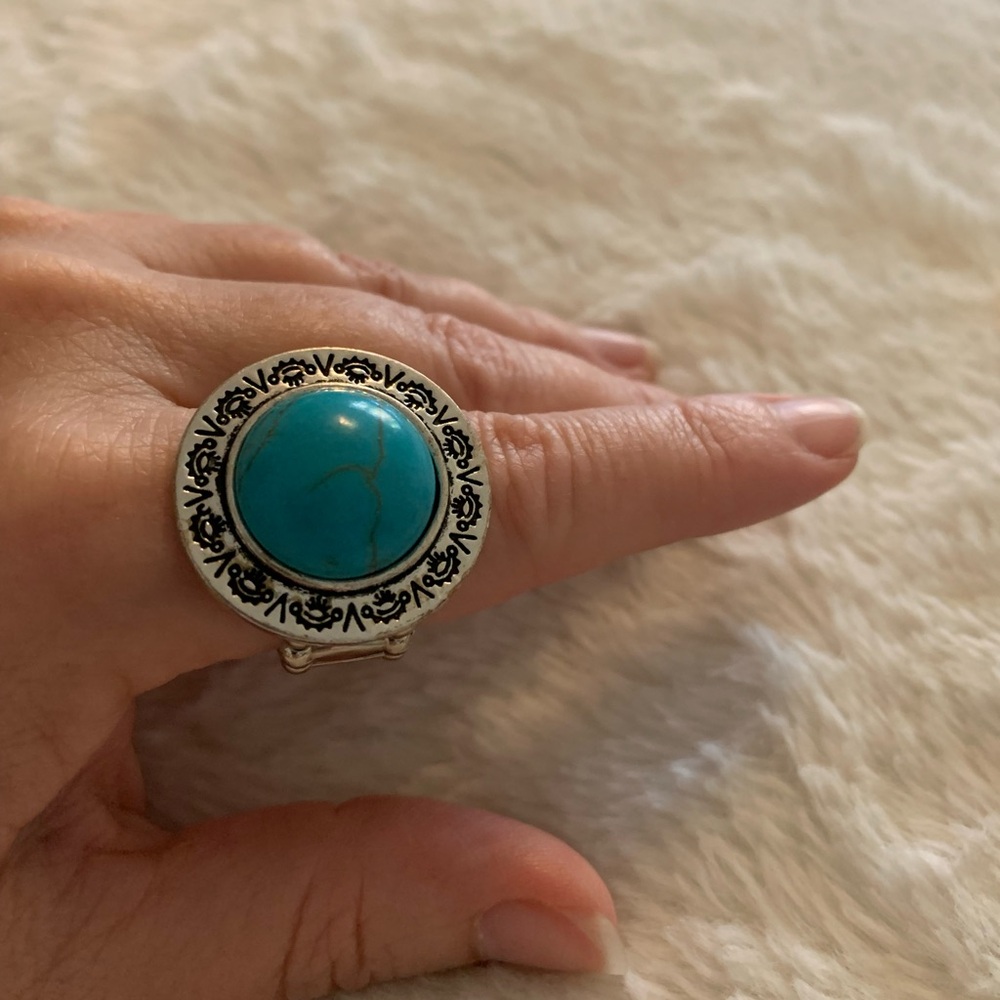 Turquoise silver ring